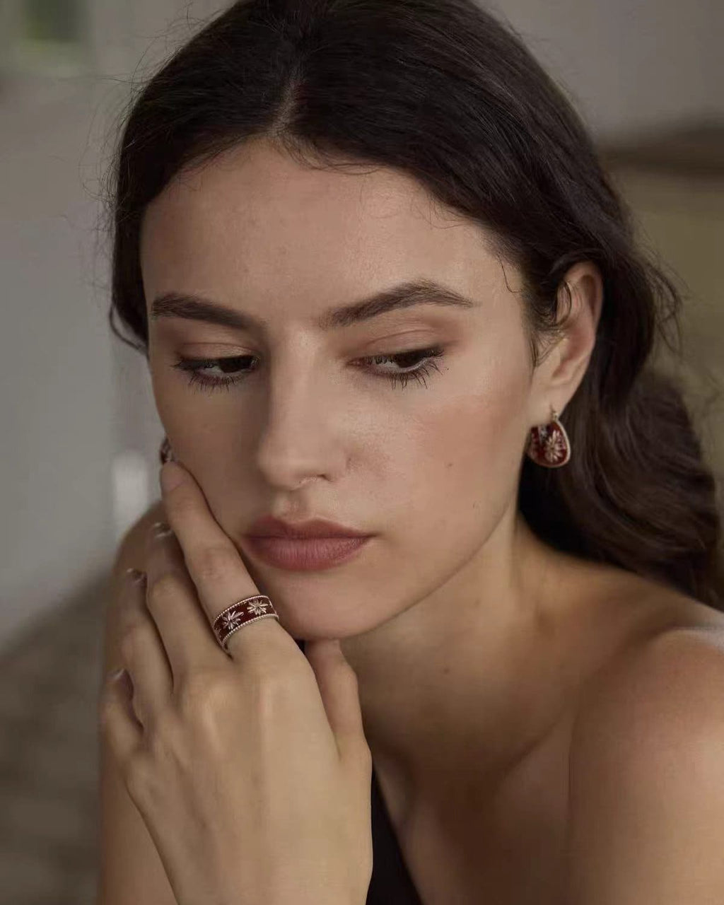 dainty-sachet-earrings-gold
