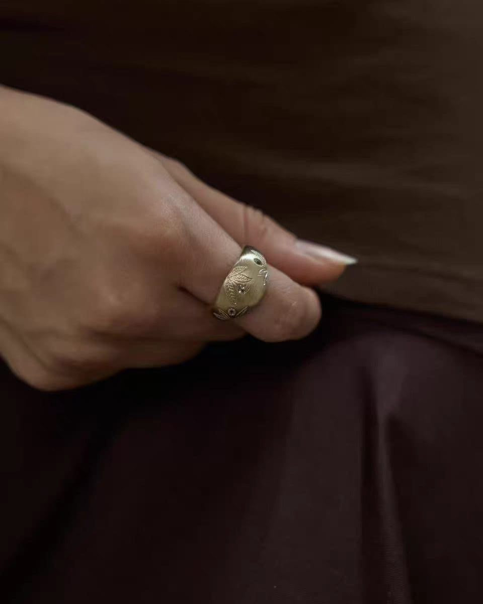 silver-tone-classic-ring