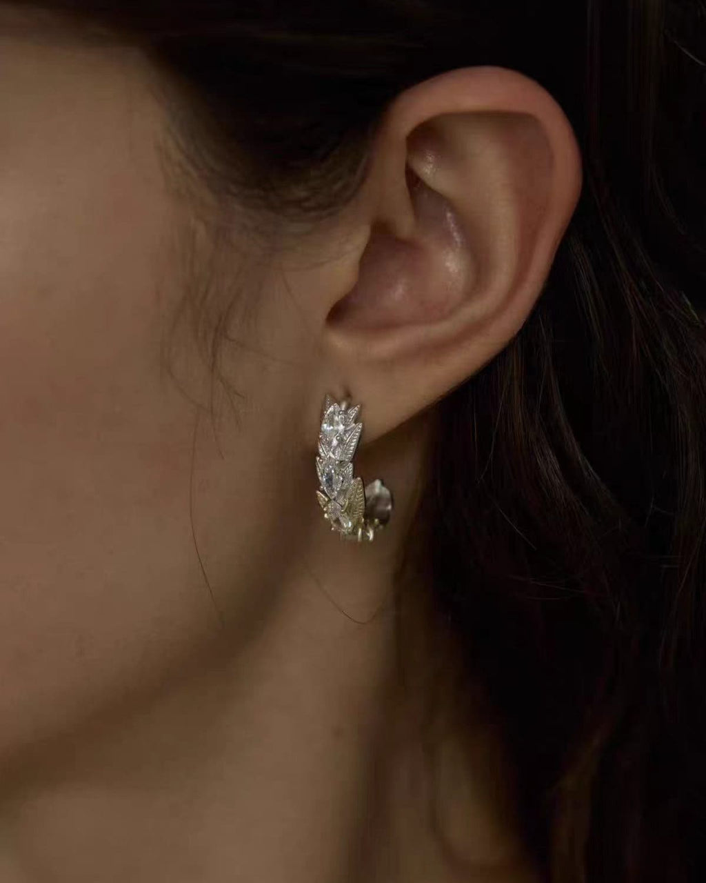 gold-silver-floral-drop-earrings