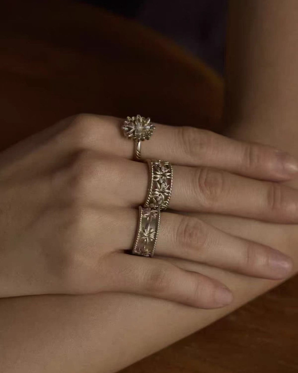 gold-tone-osmanthus-window-ring