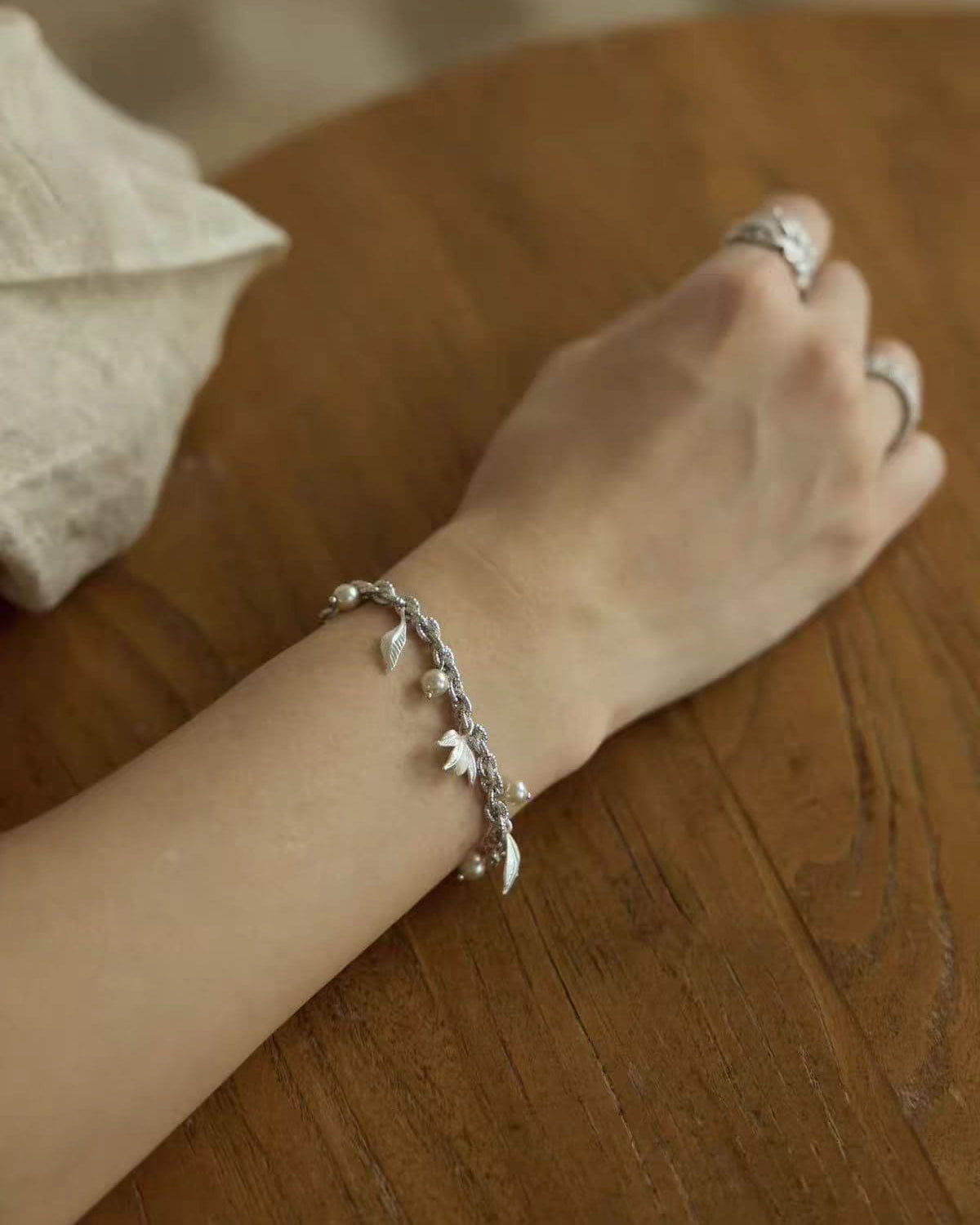 classic-laurel-bracelet-women