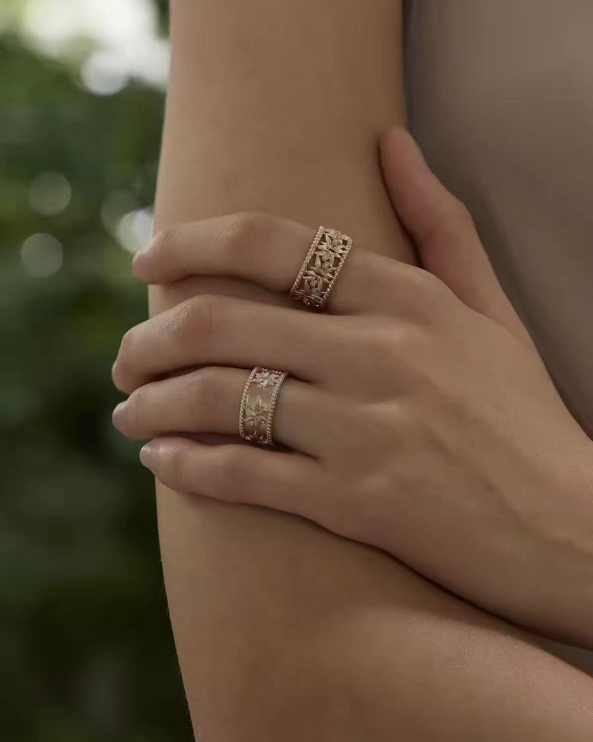 lightweight-hollow-guoguo-ring