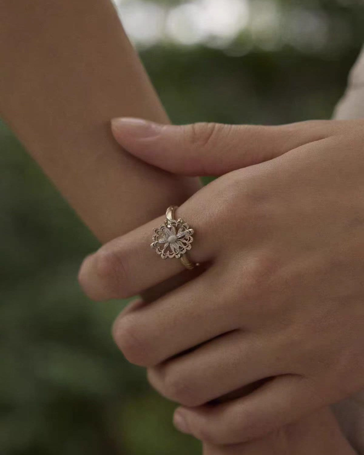 silver-tone-osmanthus-window-ring