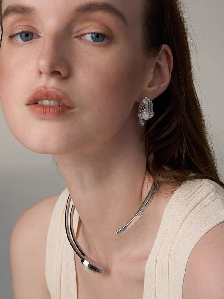 white-mother-of-pearl