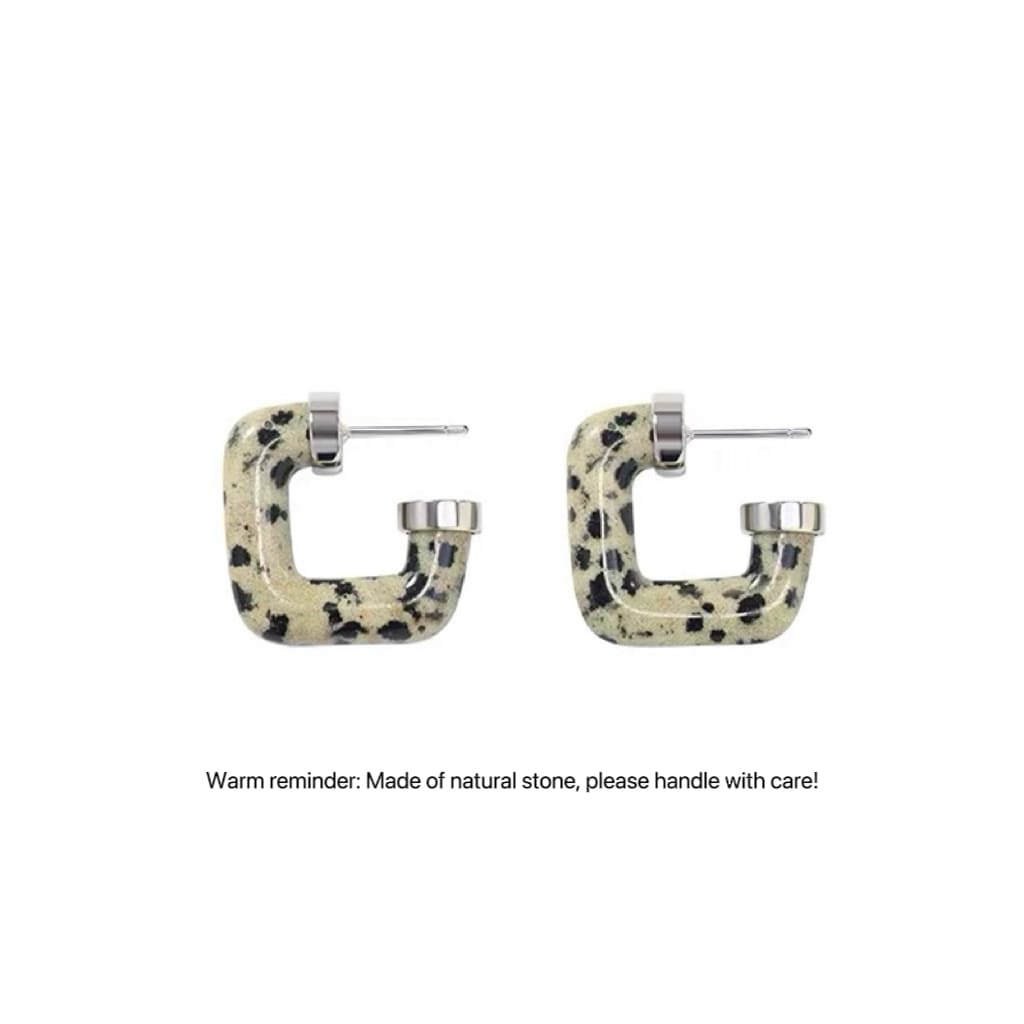 bold-earrings