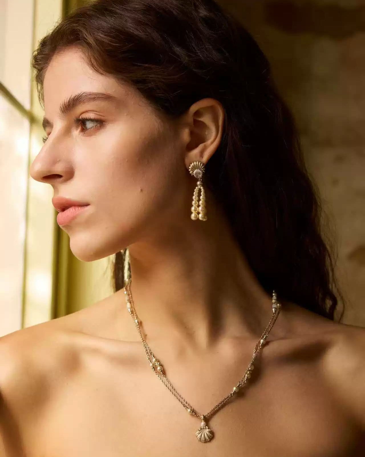 dainty-pearl-drop-earrings
