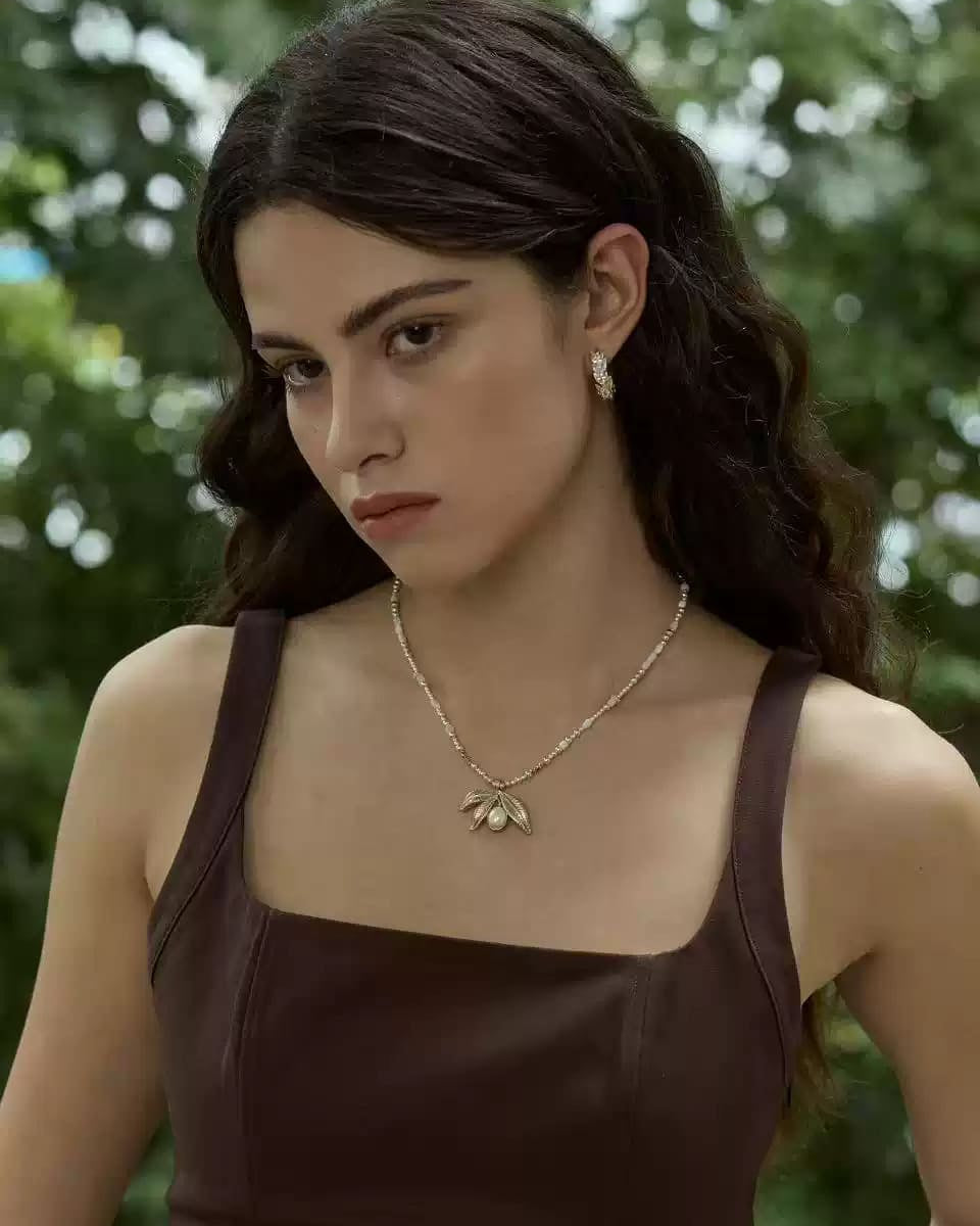 dainty-gold-grace-pendant