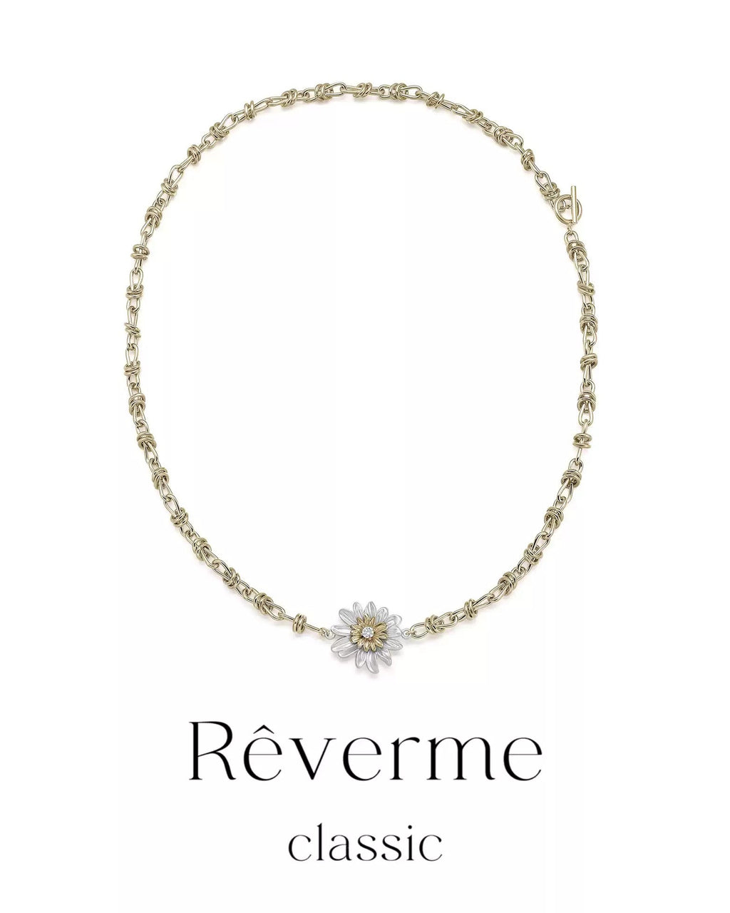 gold-tone-daisy-pendant-necklace