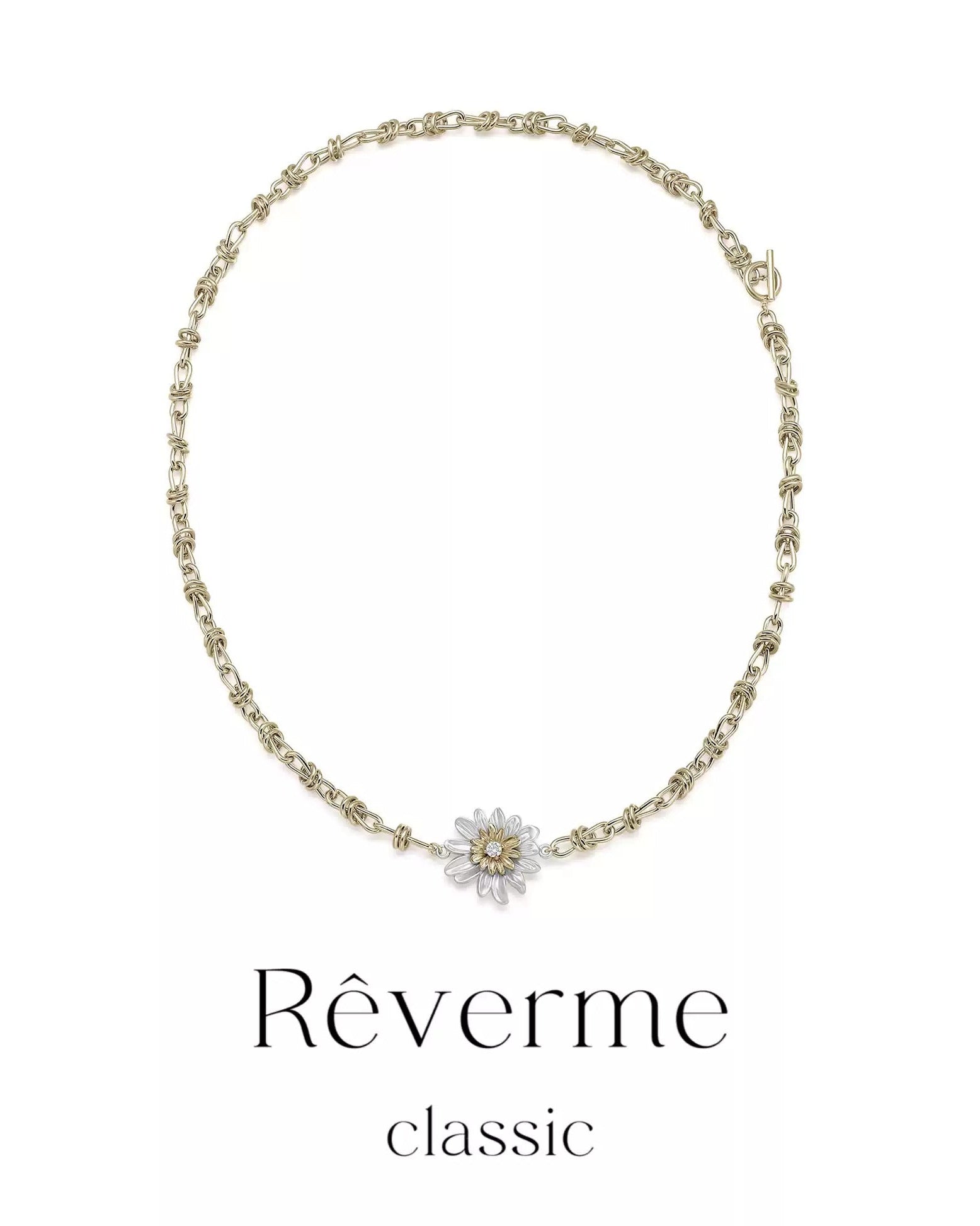 gold-tone-daisy-pendant-necklace
