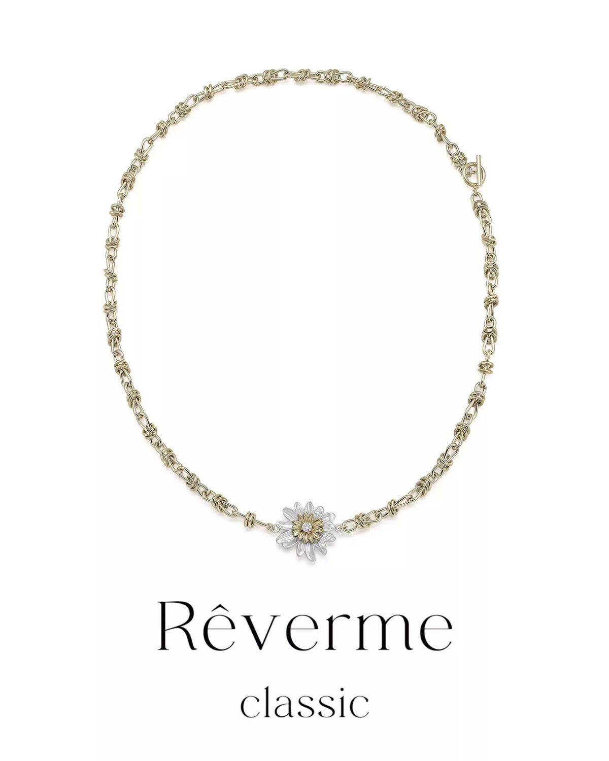 gold-tone-daisy-pendant-necklace
