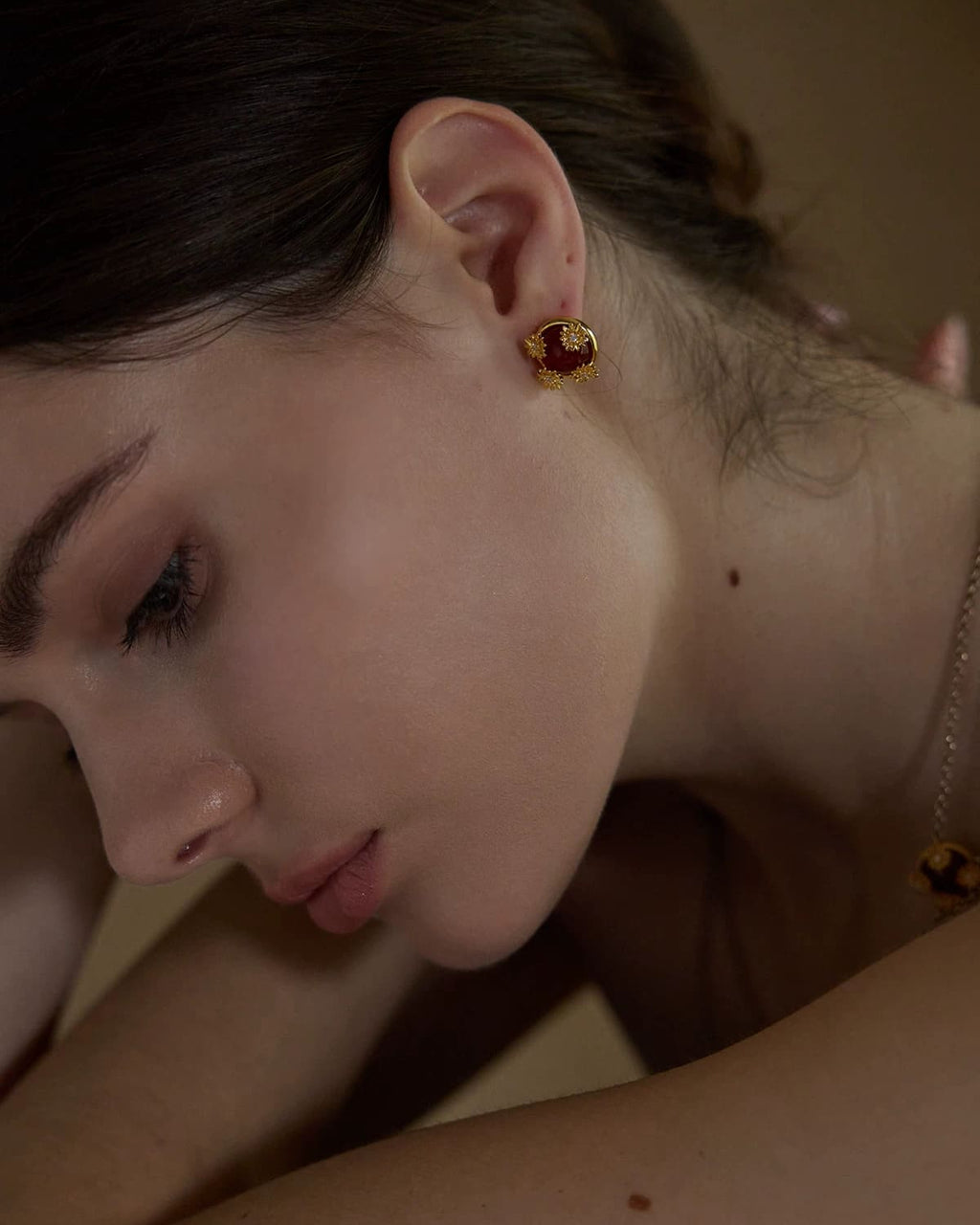 curtain-daisy-earrings-silver-pin