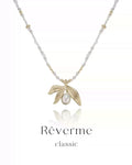gold-laurel-leaf-pendant-necklace