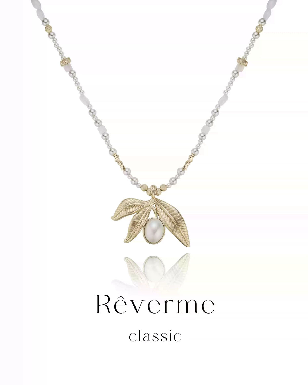 gold-laurel-leaf-pendant-necklace