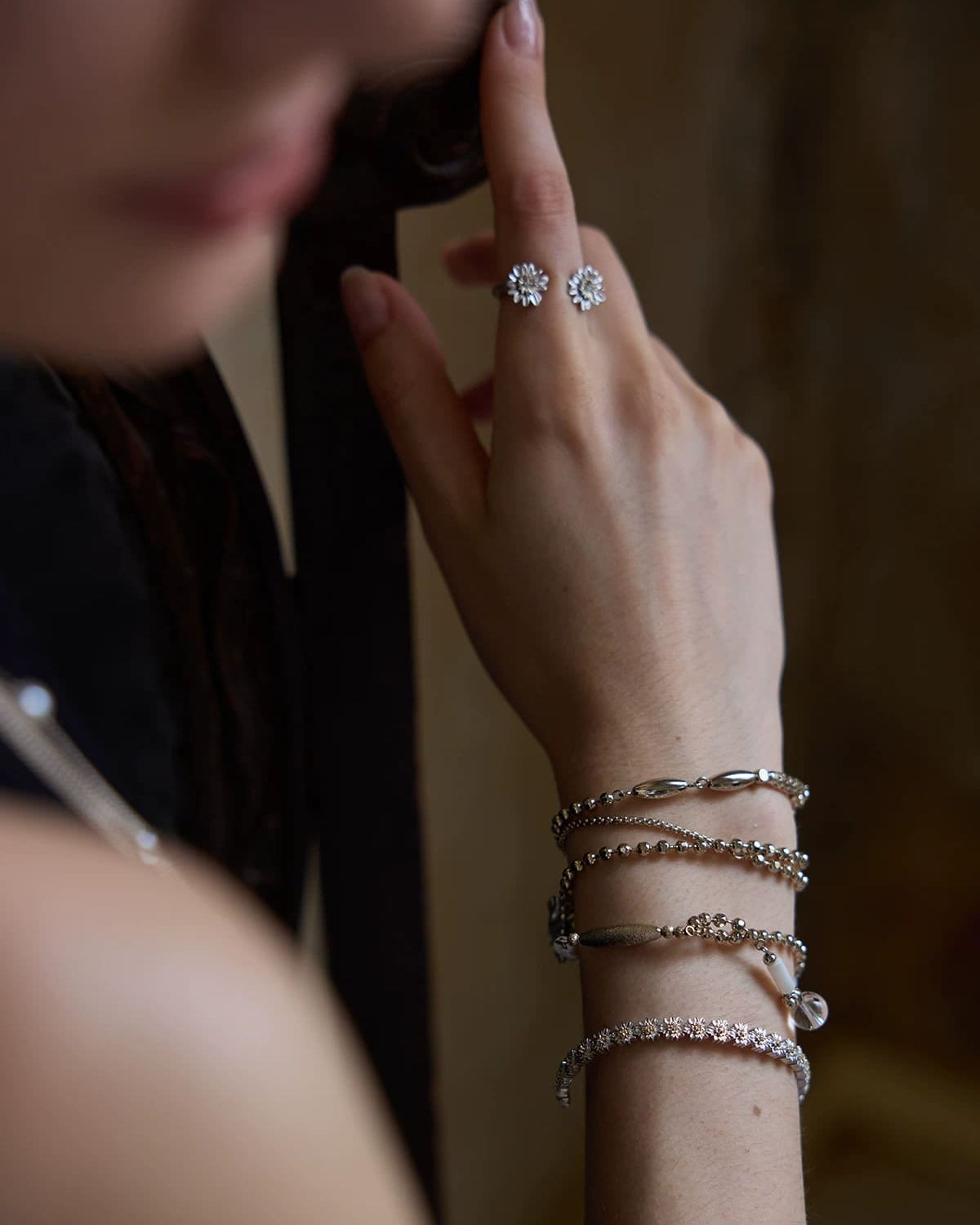 light-titanium-daisy-ring-women