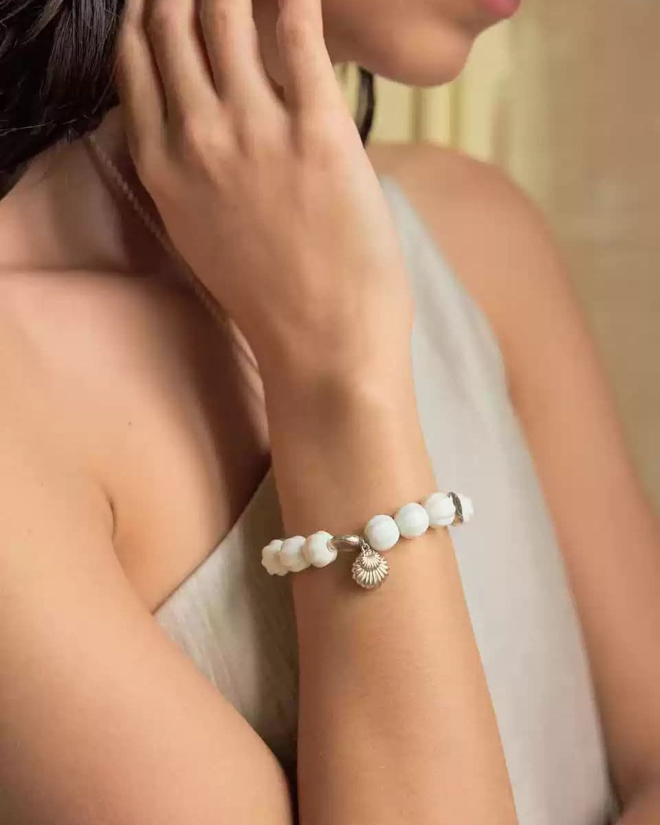 silver-tone-white-shell-bracelet