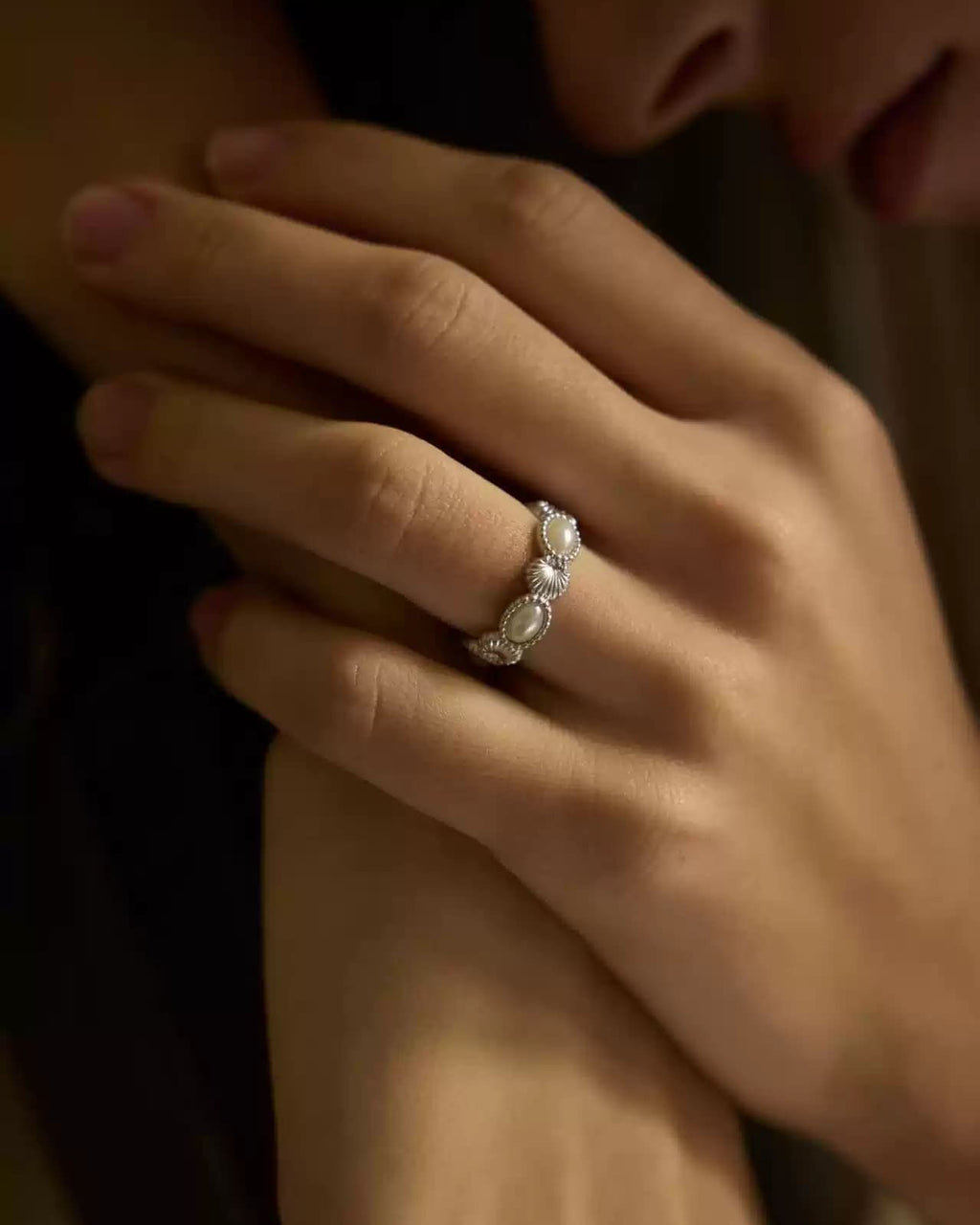 pearl-shell-ring-women