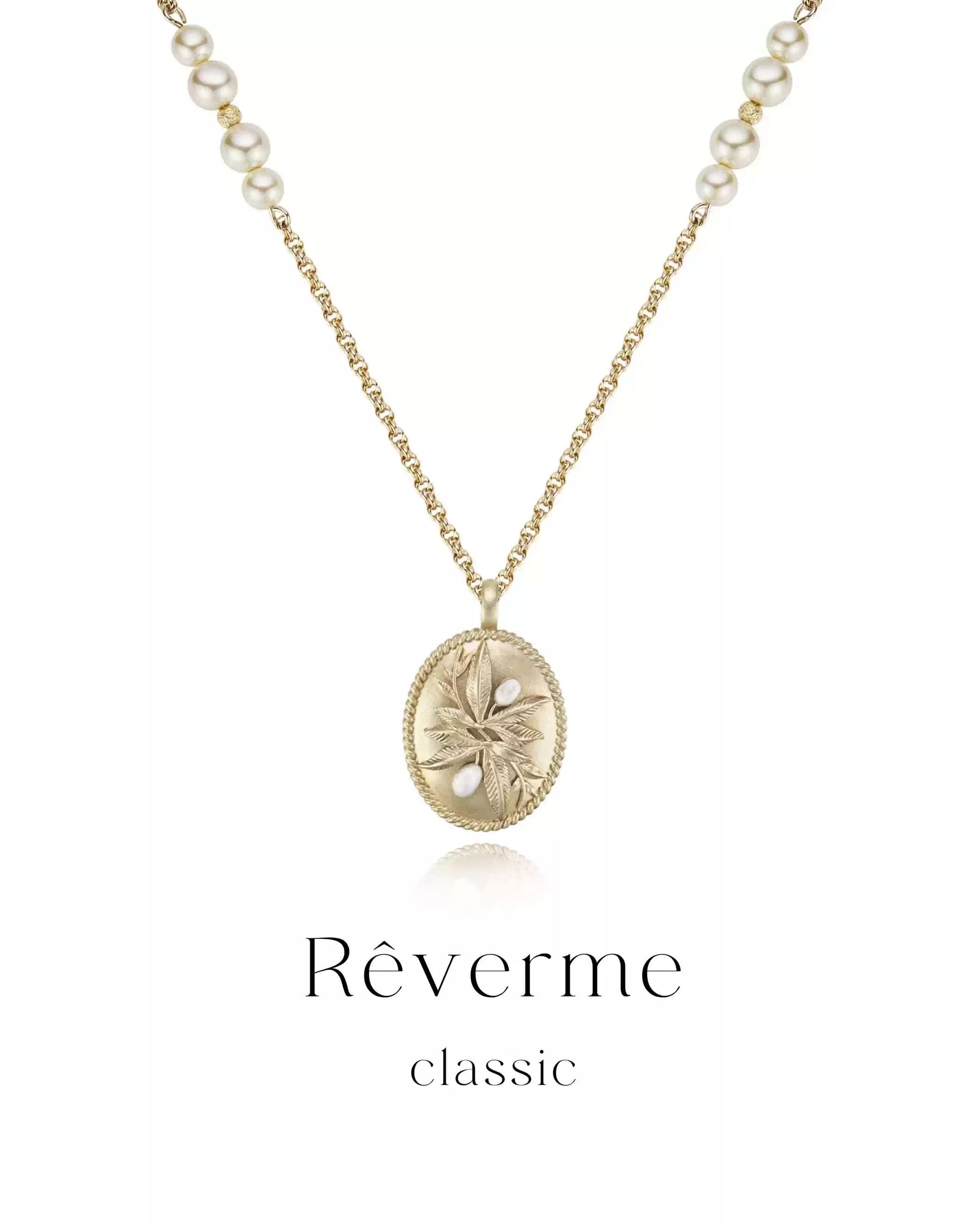 brushed-titanium-gold-laurel-pendant