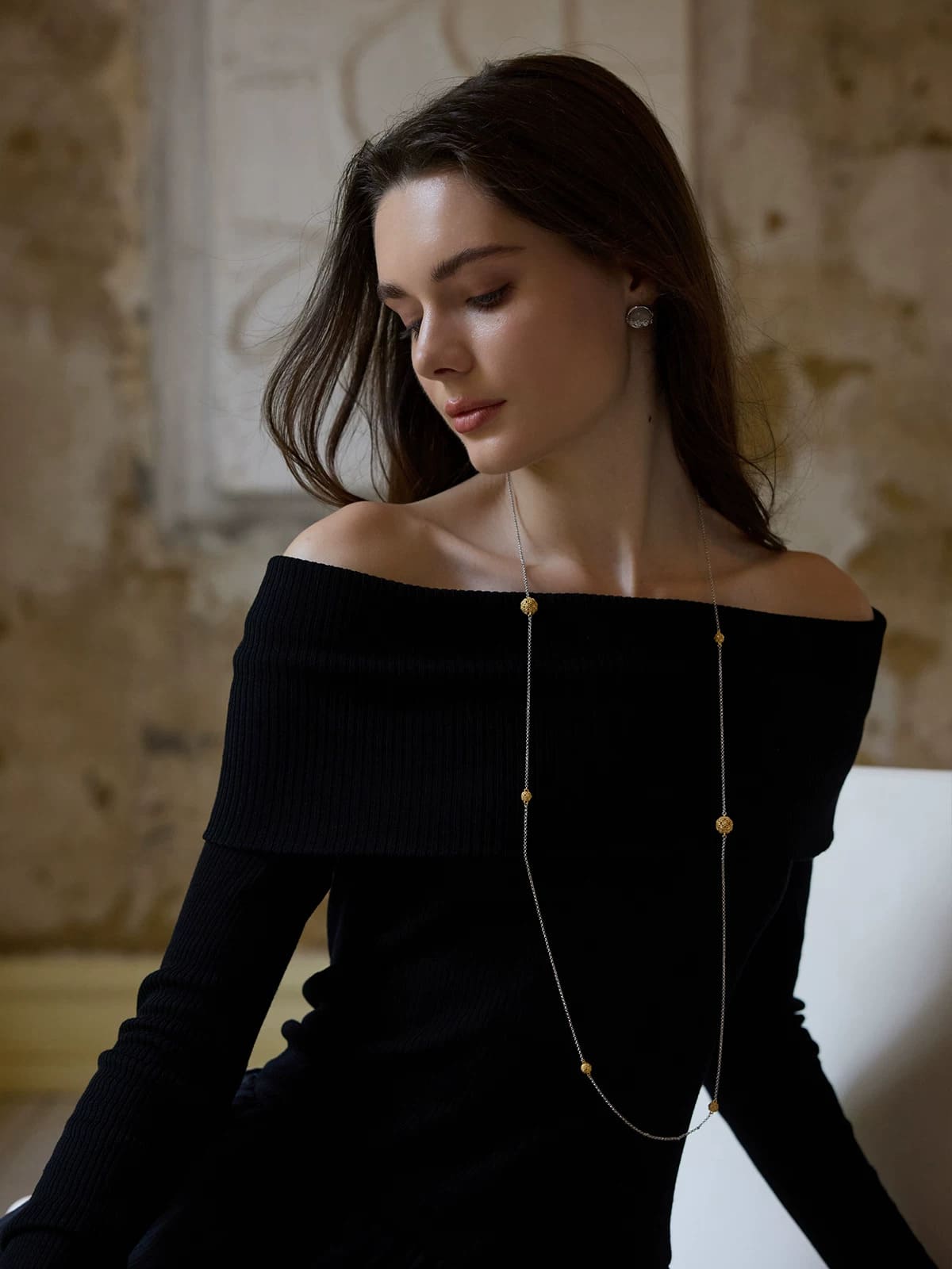 dainty-hollow-ball-chain