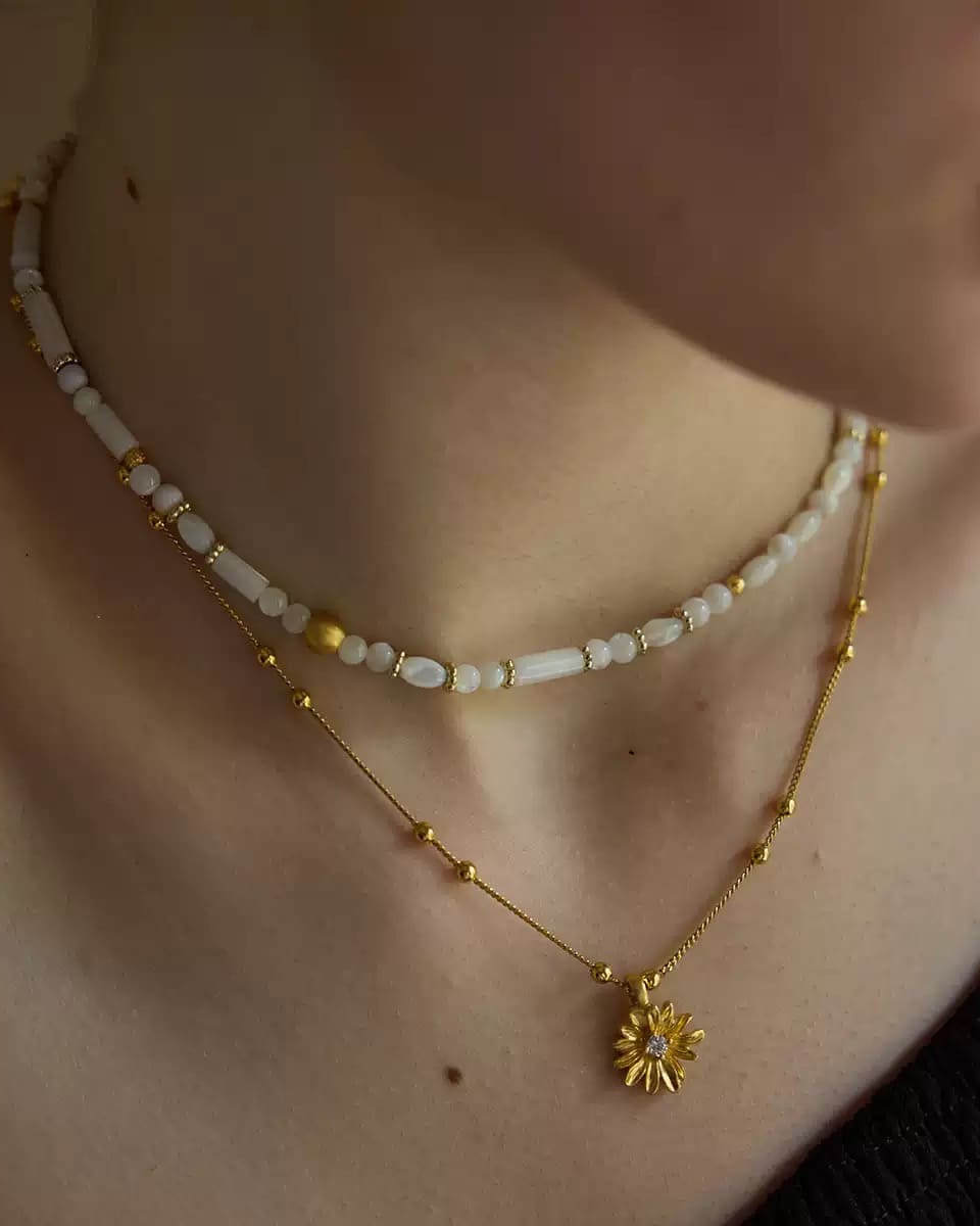 daisy-shell-necklace-women