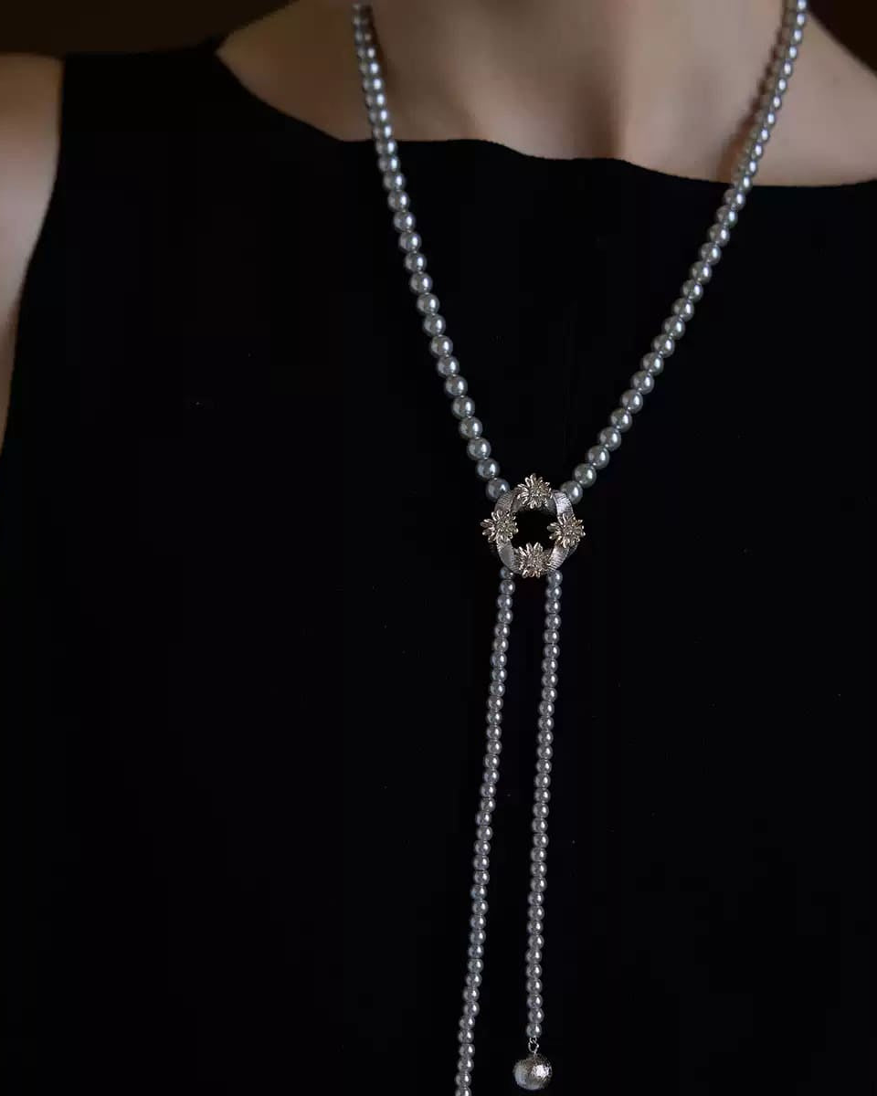 daisy-round-pearl-necklace-women
